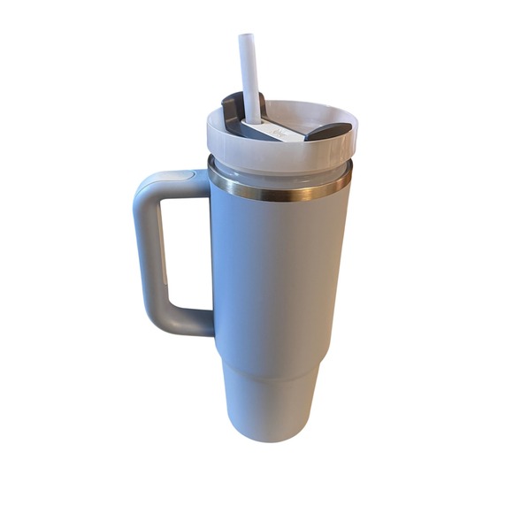 Stanley 30 oz Quencher H2.0 Tumbler Chambray Powder Coat with Straw Handle - Picture 2 of 5